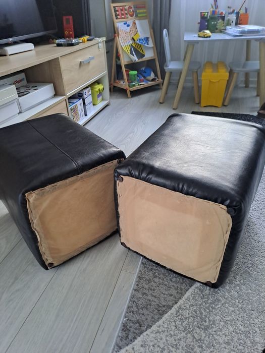 Холни табуретки черни