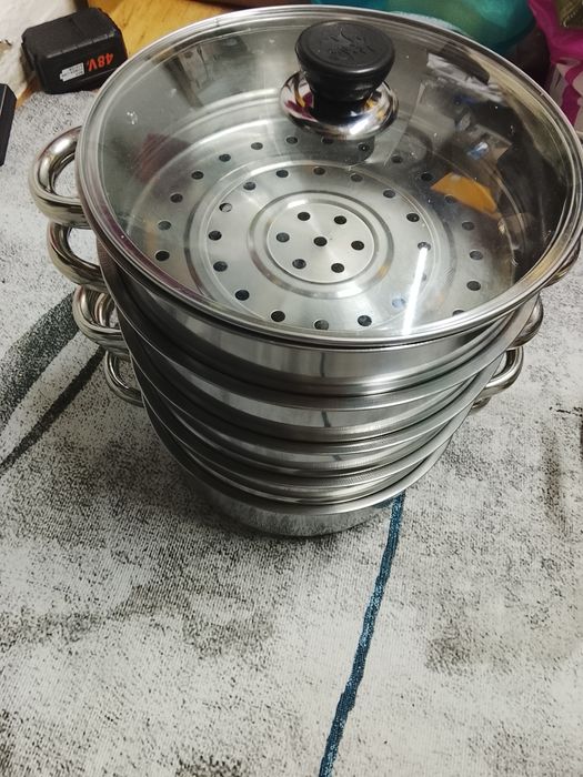 Срочно продам Новый мантоварка очень дёшево за 2000тыс