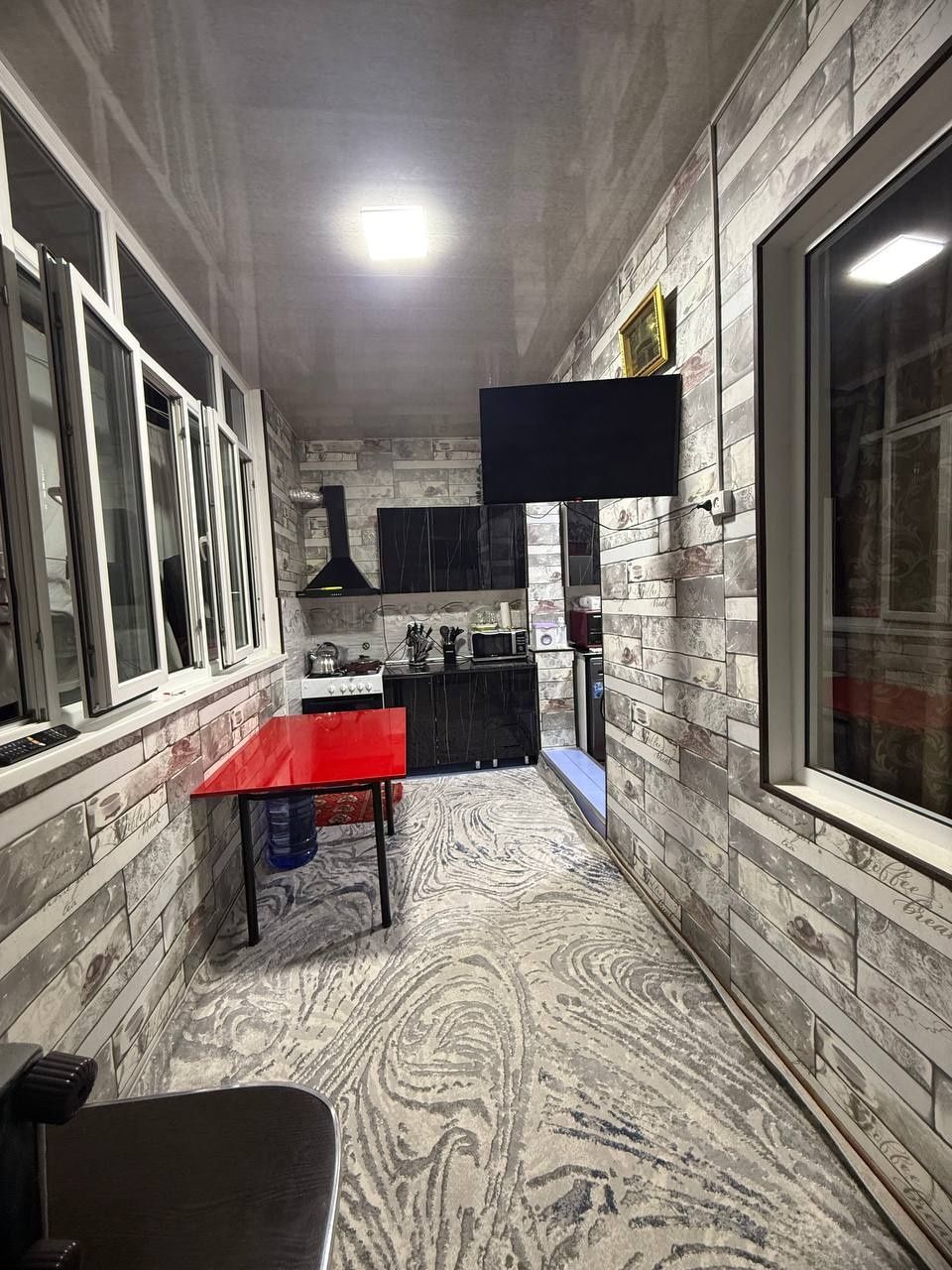 4 xonali dom 3-etaj talsavoy srochna sotiladi