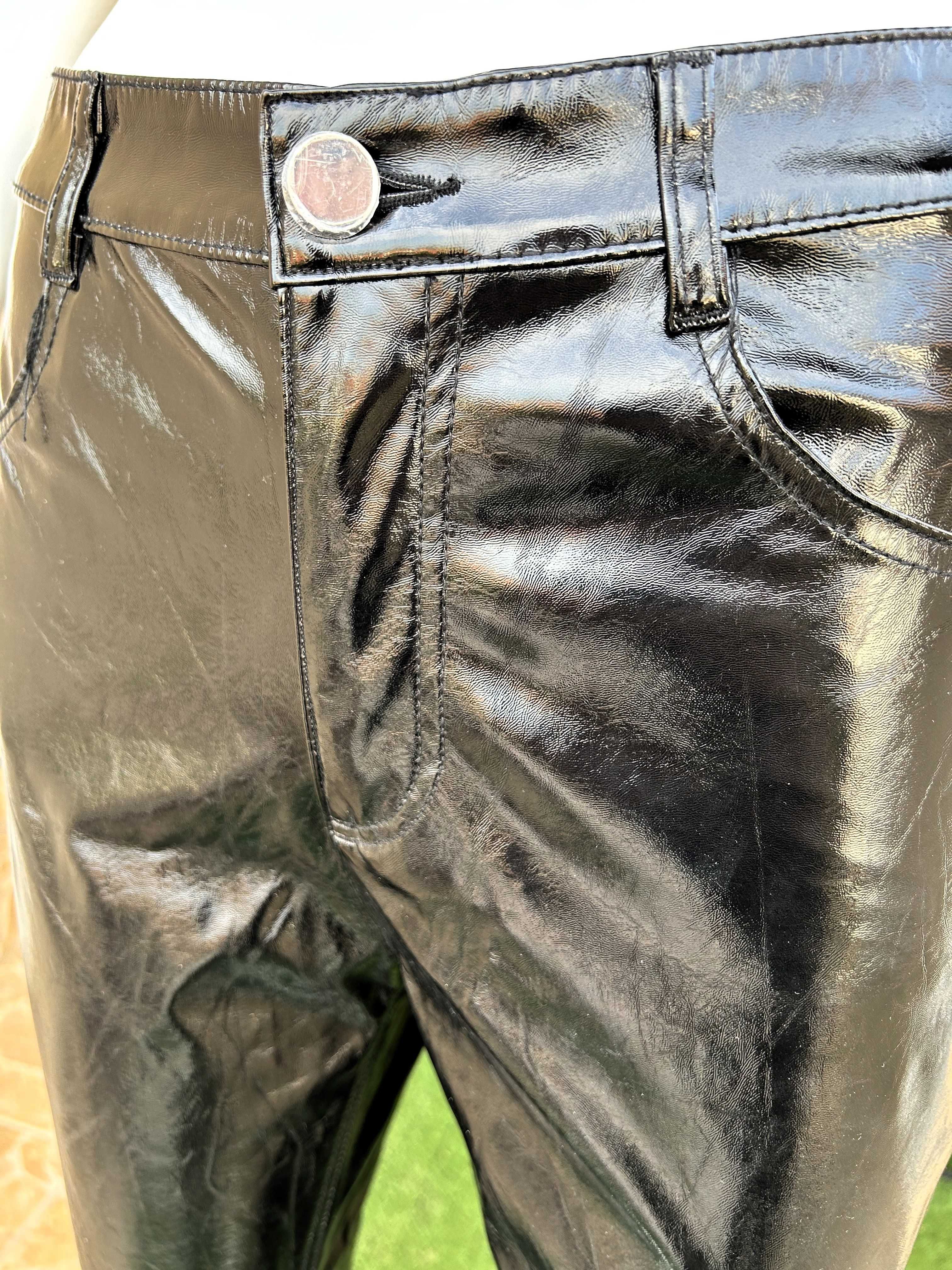Pantaloni de culoare negru marca Calzedonia, mărimea M