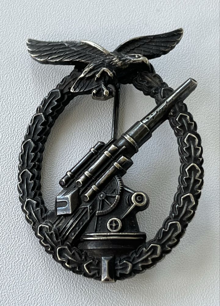 Insignă militară anti aeriană  Flak 88