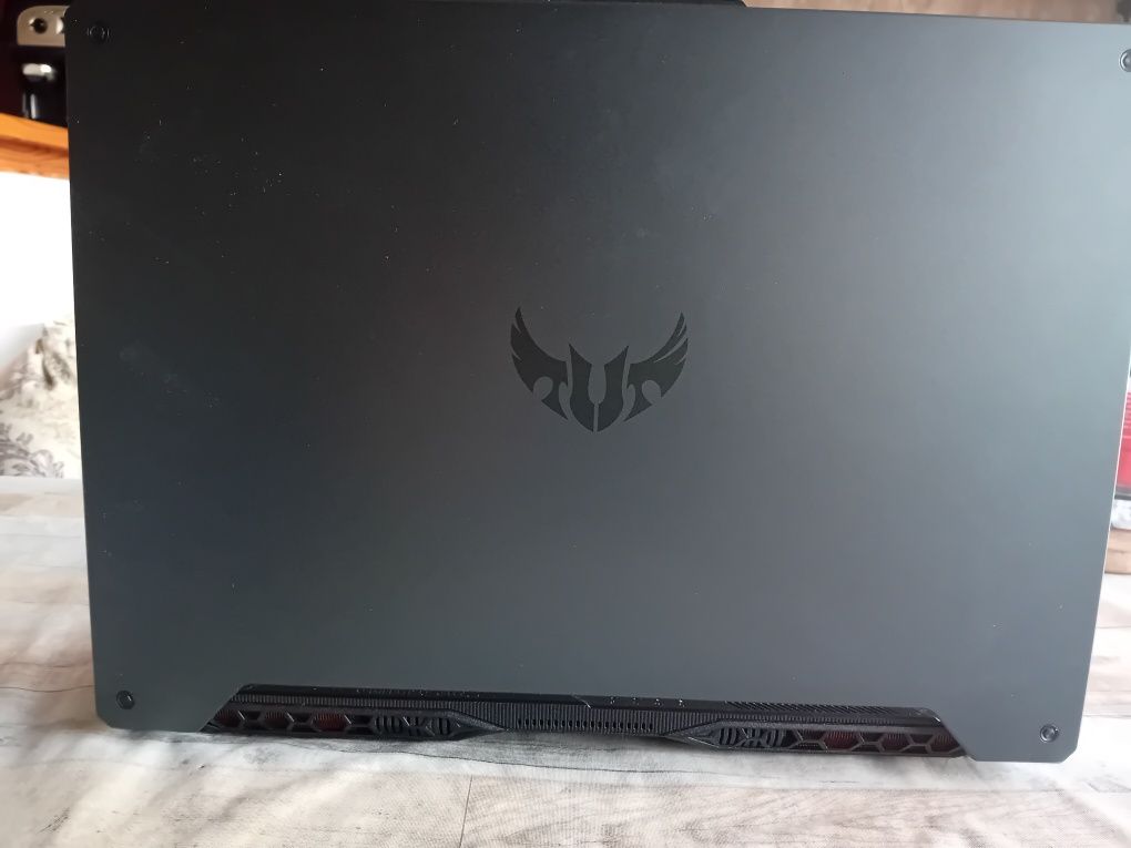 Asus TUF Gaming A15, Ryzen 7, RTX 2060