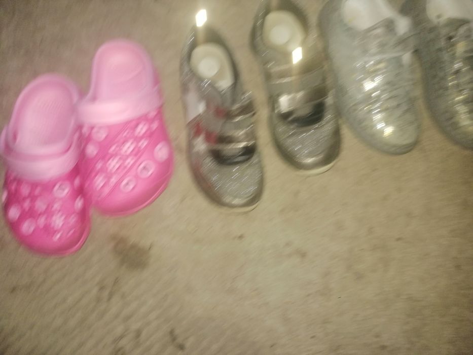 Продам детскую обувь в отличном состоянии