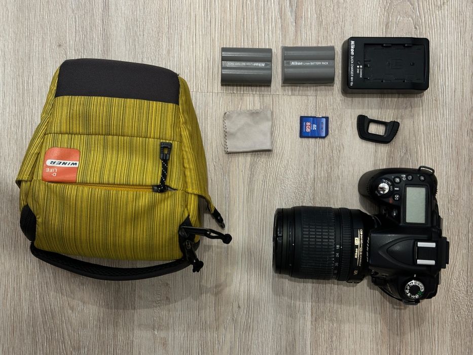 Зеркальная камера Nikon D90