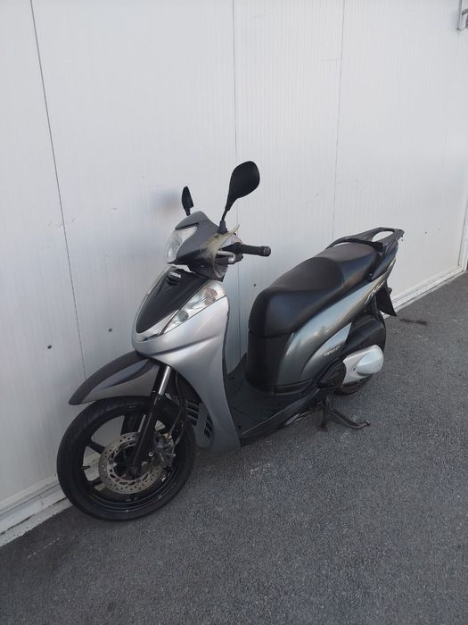 Honda sh 300 на части 2 бр