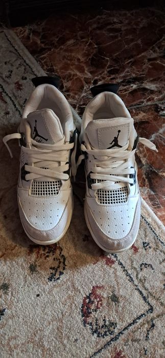 Adidași Nike air