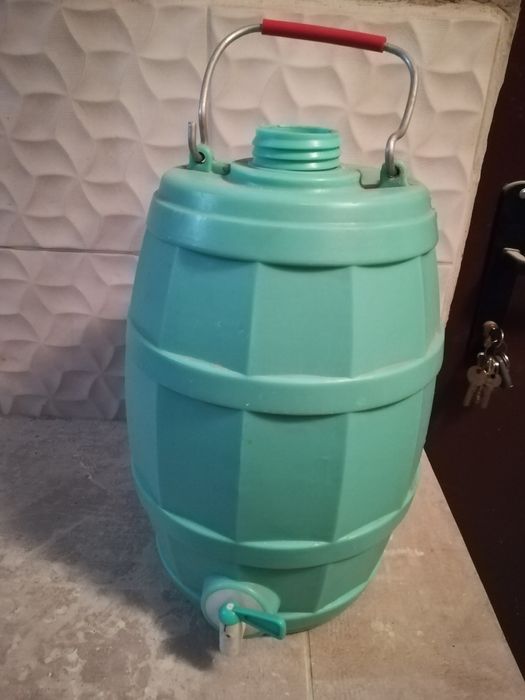 Бидонче с канела и дръжка