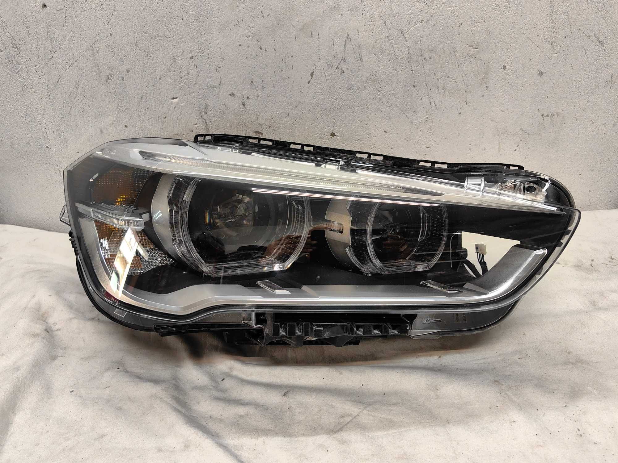 Оригинални  фарове  БМВ Ф48 X1   BMW X1 F48 Full Led