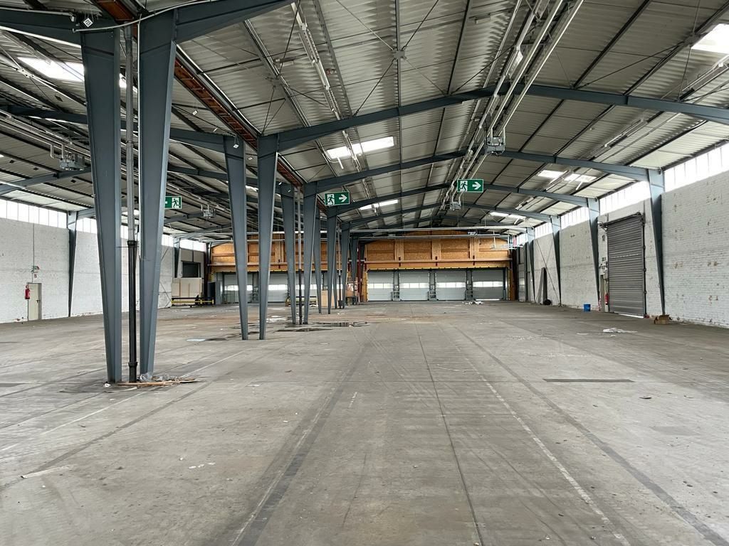 Structura hala metalică garaj service auto transport montaj
