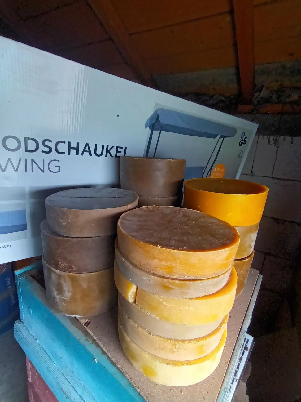 Vand ceara de albine naturala