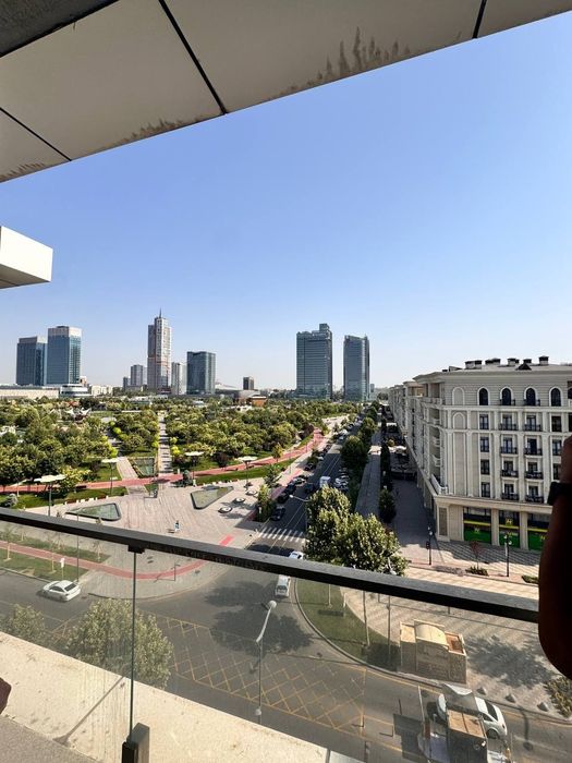 СРОЧНО!ПРОДАЁТСЯ КВАРТИРА 5/8/8 в Tashkent City 
Ж/К Gardens Residence