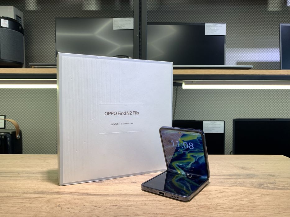 Oppo Find N2 Flip, 8/256 GB, черный, 10847/А10
