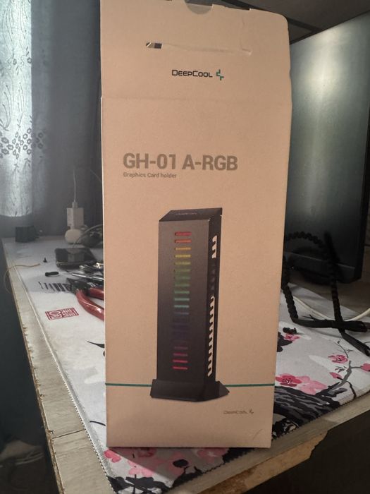 Продаеться подставка для видеокарты Deepcool,с ргб подсветкой