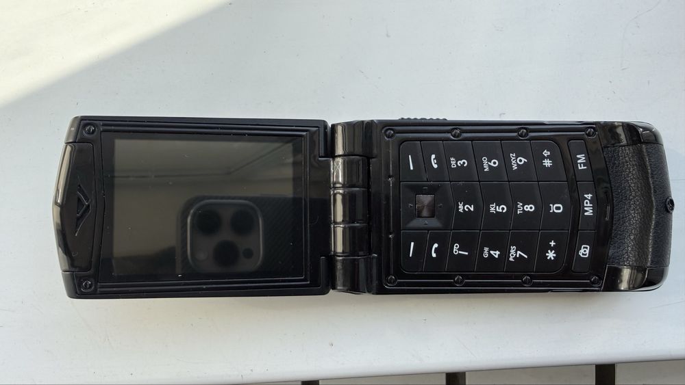 Vertu v77 ayxta qora yangi