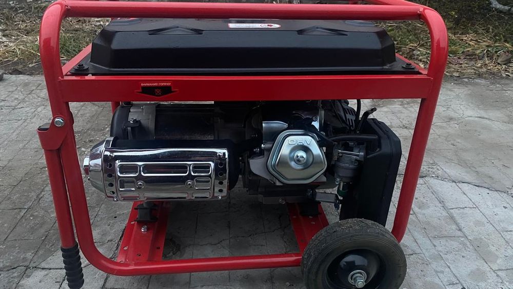 Бензиновый генератор