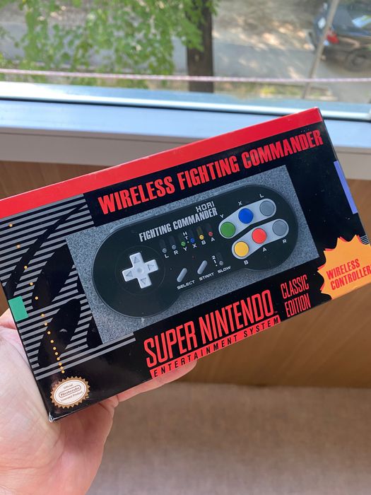 Продам новый беспроводной геймпад Hori fighting. Wii, SNES Mini
