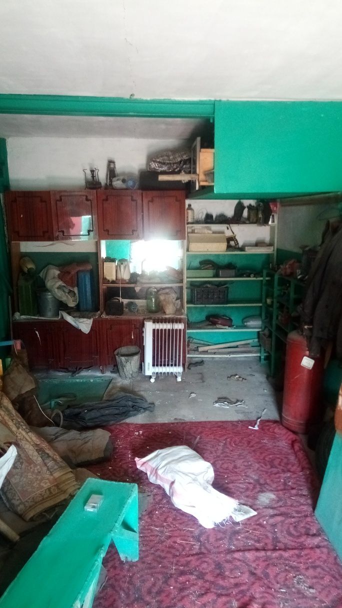 Гараж на 86КВ. Заезд со стороны военторга.Торг.