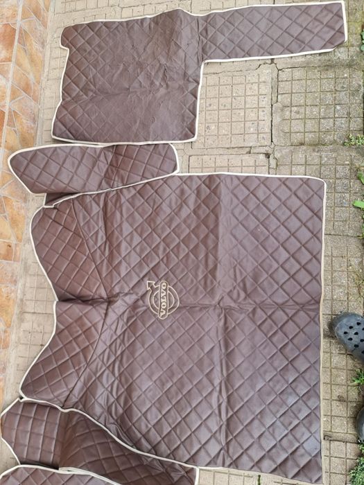 Комплект стелки и тапицерия за Volvo