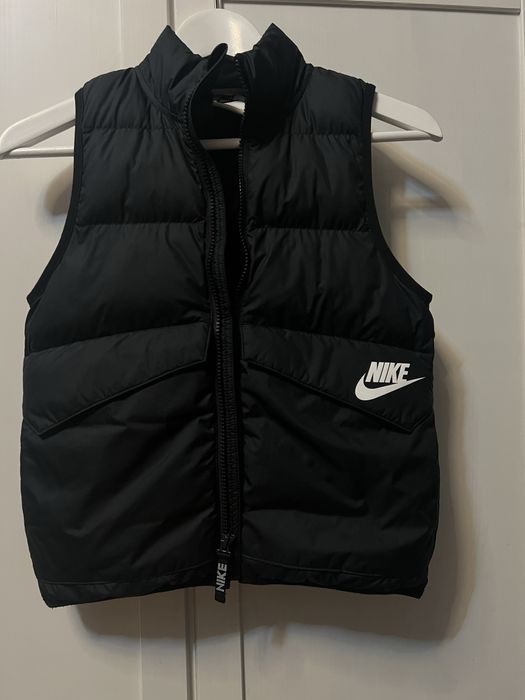 Черна грейка на Nike