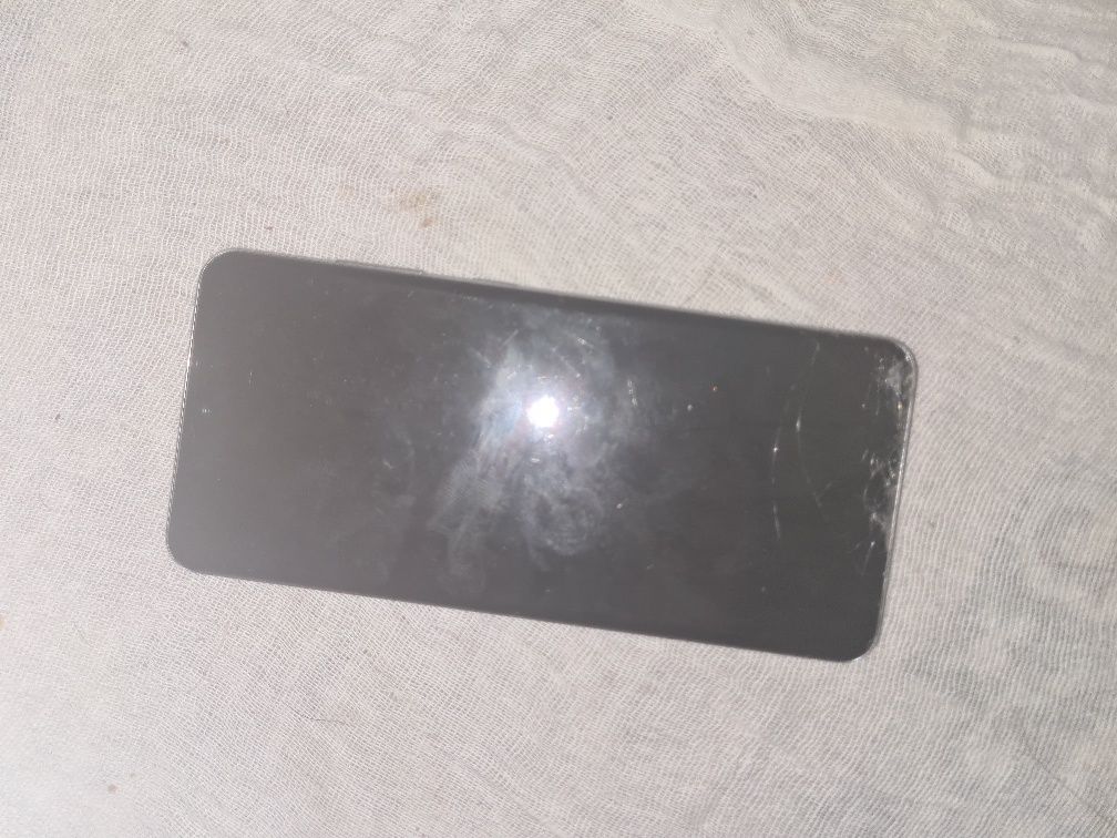 Samsung s20 5g  sotiladi