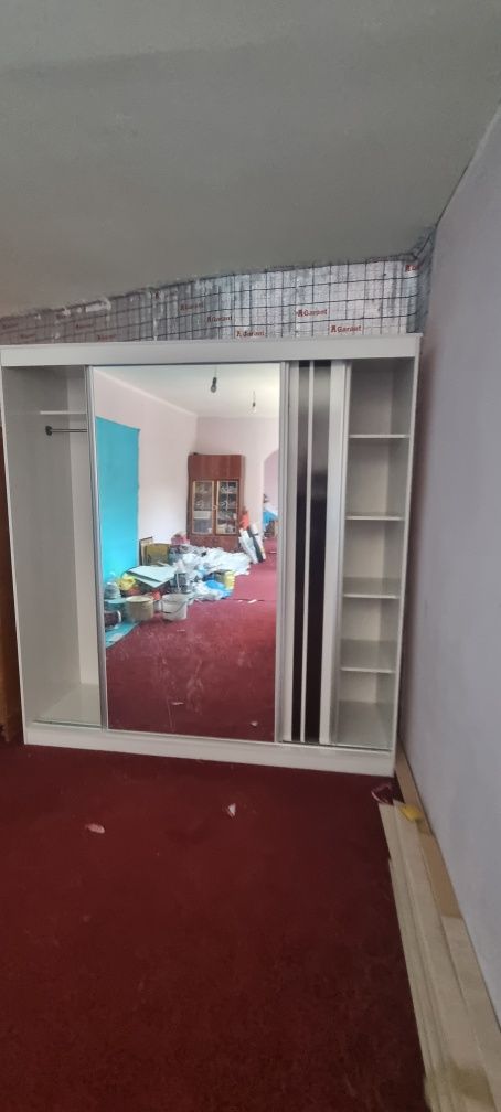 Срочно продам шкаф купе