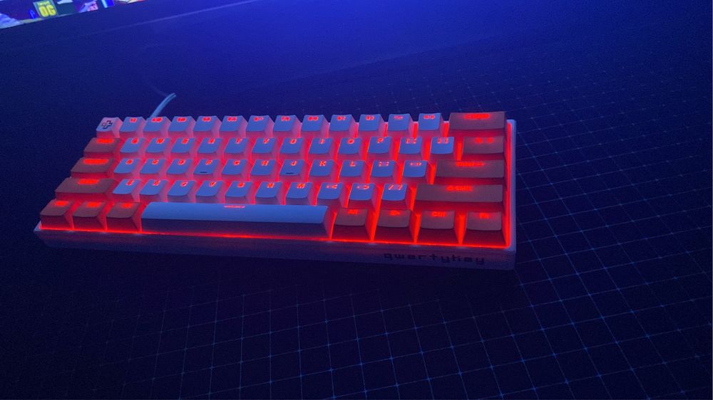 Vand tastatura qwertykey