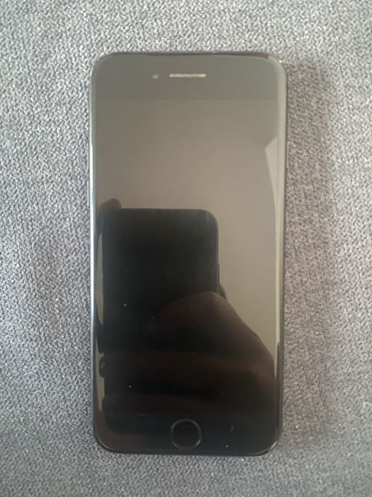 Продам Iphone 7