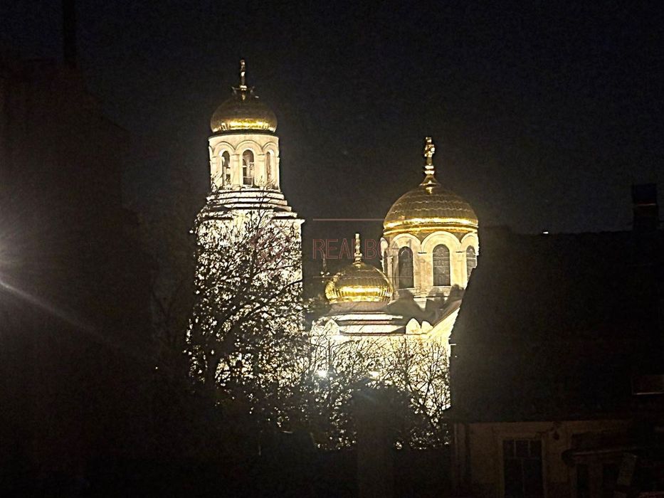 Дава се под наем Двустаен апартамент в Варна, Операта - 70 кв.м за 600 € - Снимка #12