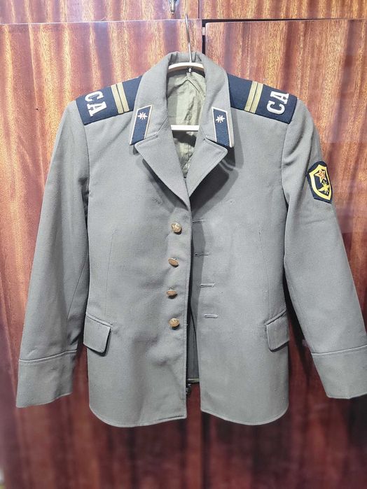 Продам китель,брюки,фуражка советские