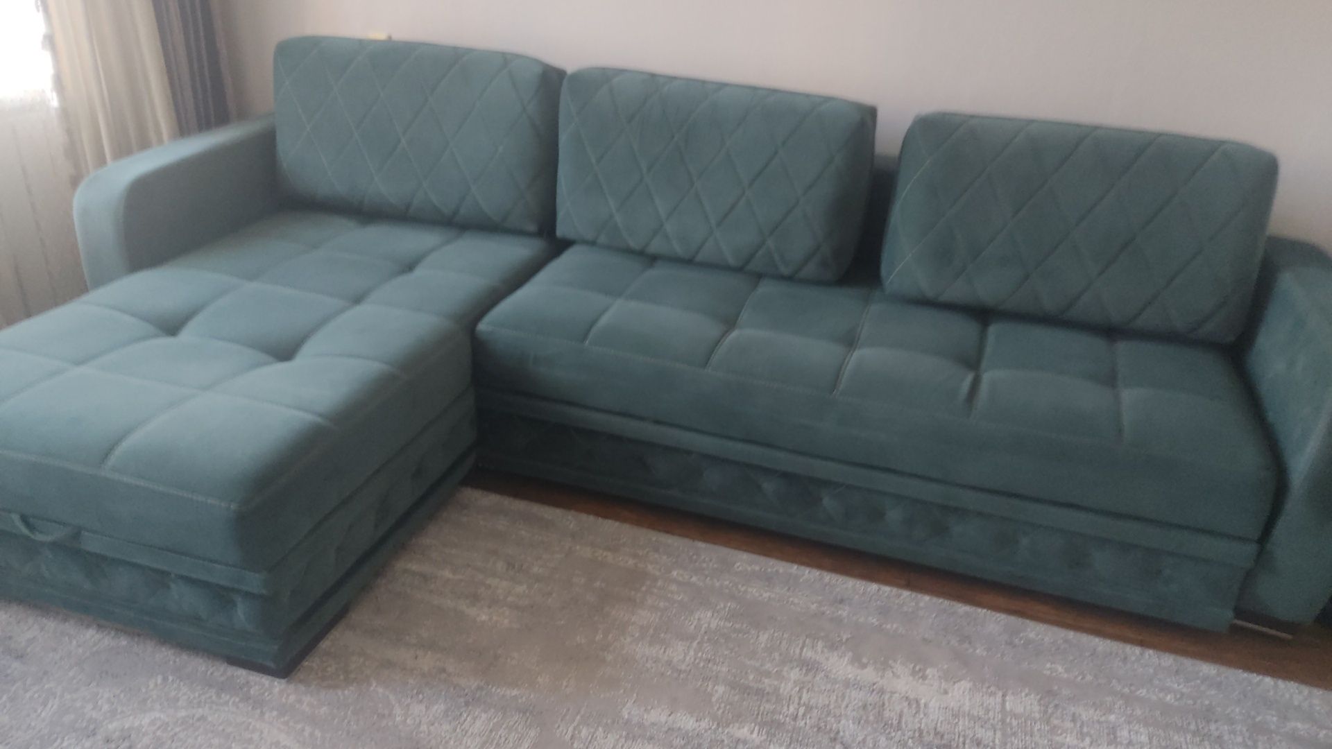 Мягкая мебель . Продается диван.и угловой диван . Производство Россия