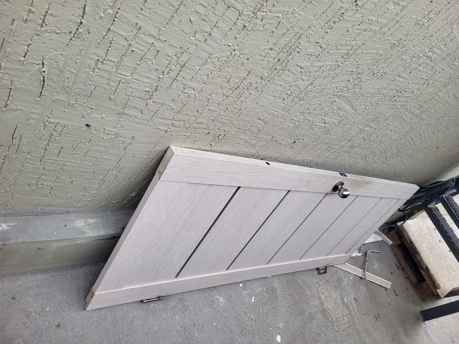 дверь межкомнатная