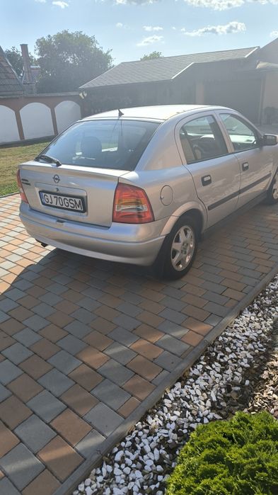 Vând Opel Astra G