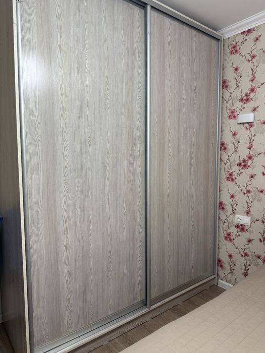 Продаю спальный гарнитур в хорошем состоянии.