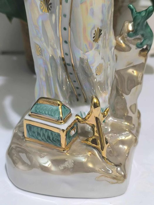 Руски порцелан статуетка Дулево