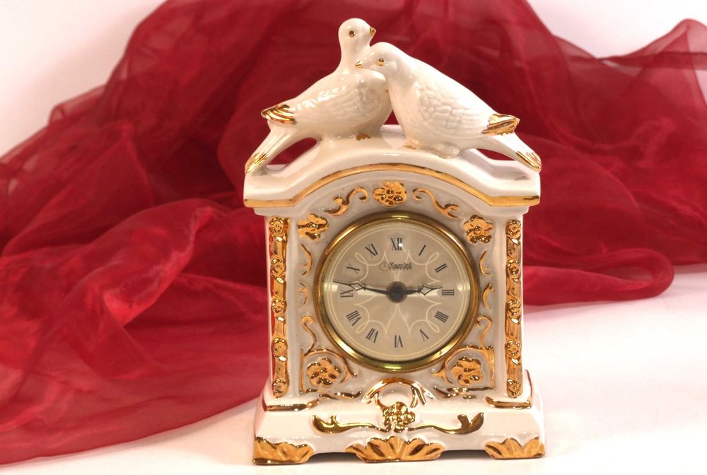 Ceas KAMINI cu porumbei, portelan, Made in England, IDEAL CADOU