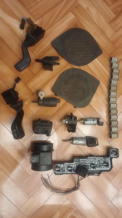 Опел Зафира А- части