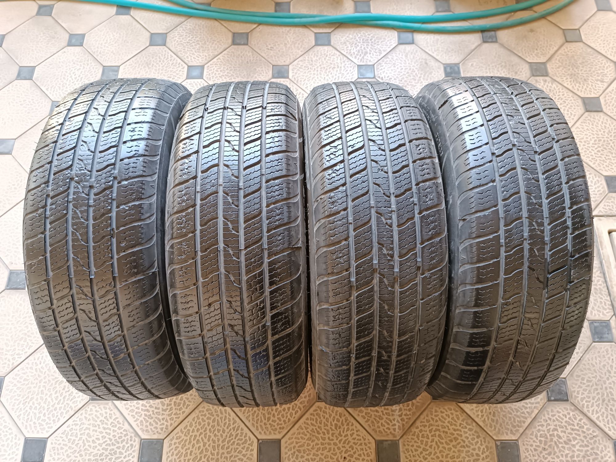 Balon Powertrac 205 65 R15 Holati yaxshi