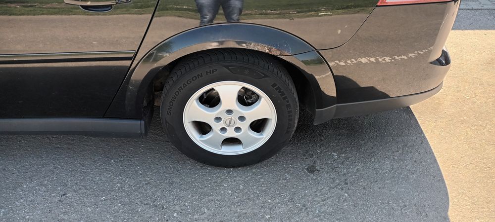 Vând jante Opel R15 cu anvelope de iarnă