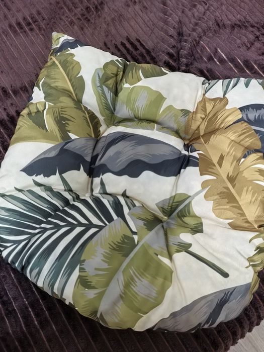 Нови възглавнички за стол