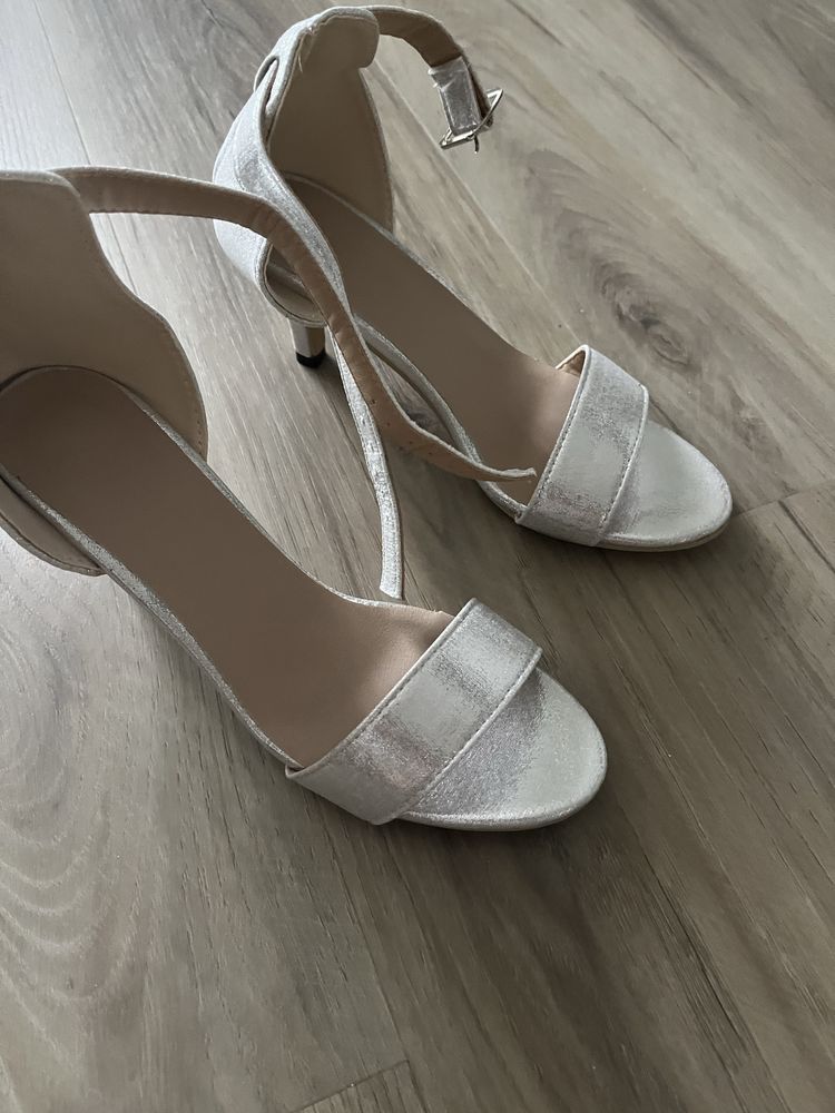 Sandale noi, Shein, marimea 37