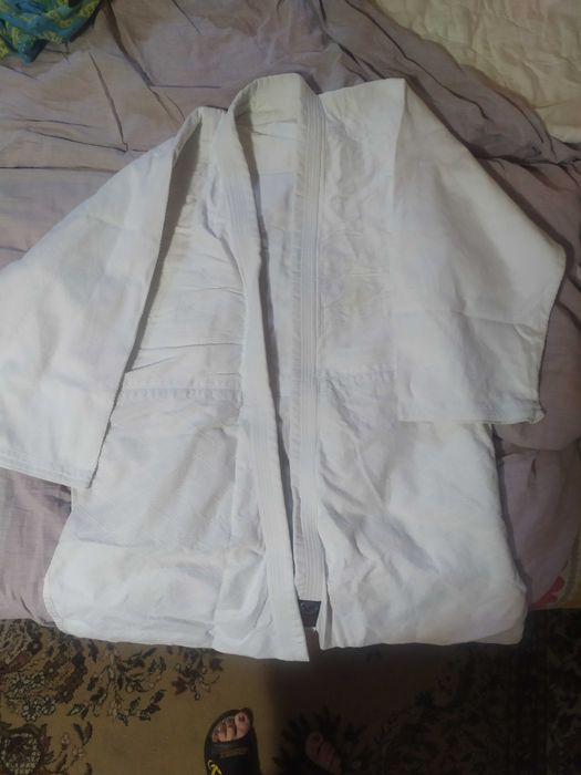 Продам мужкое кимано