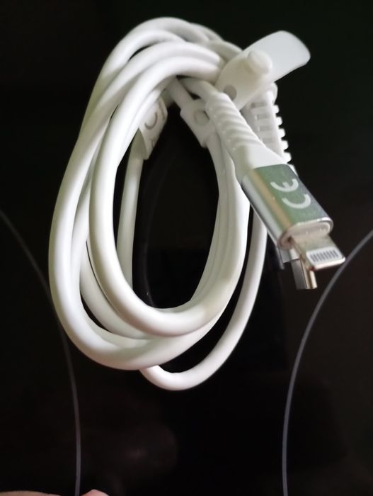 USB кабел за iPhone,iPad и iPod. Нов!