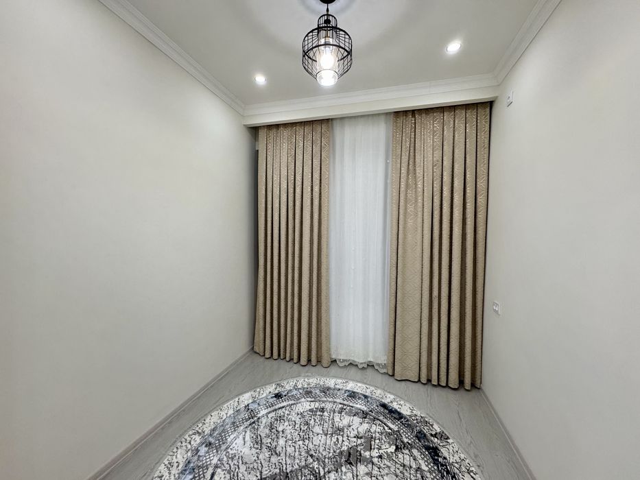 3х комнатная квартира, на 4 этаже. Рудакий.