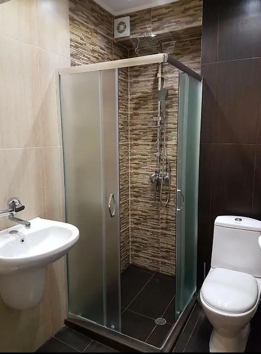 Дава се под наем Къща в Разлог - 180 кв.м за 229.5 € - Снимка #18