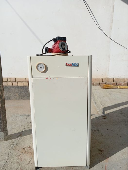 газовый котел ТеплоРОСС+насос. в хорошем, рабочем состоянии