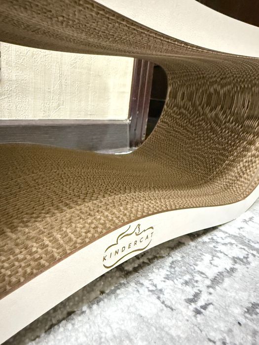 Когтеточка новая