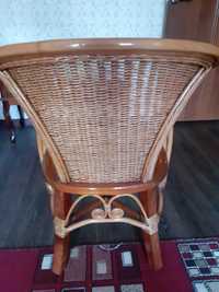 Продам плетенное кресло