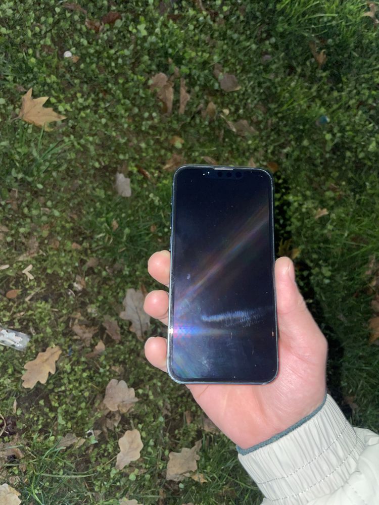 Iphone 13 mini..