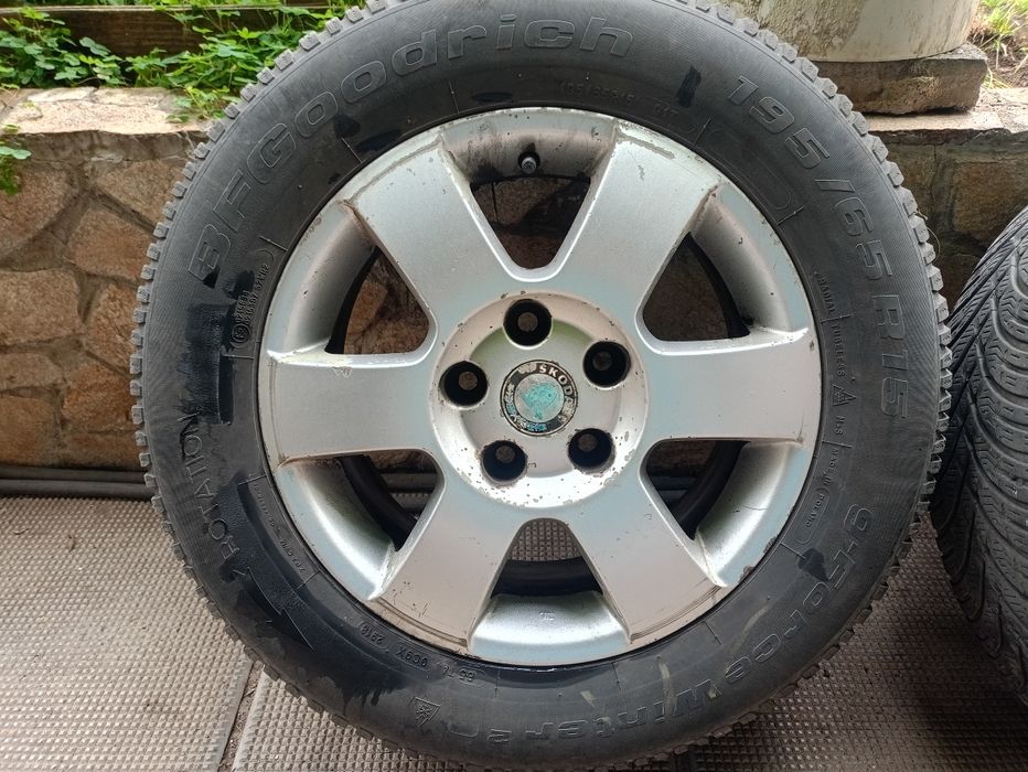 4 бр. Джанти 15" със зимни гуми 195/65/R15