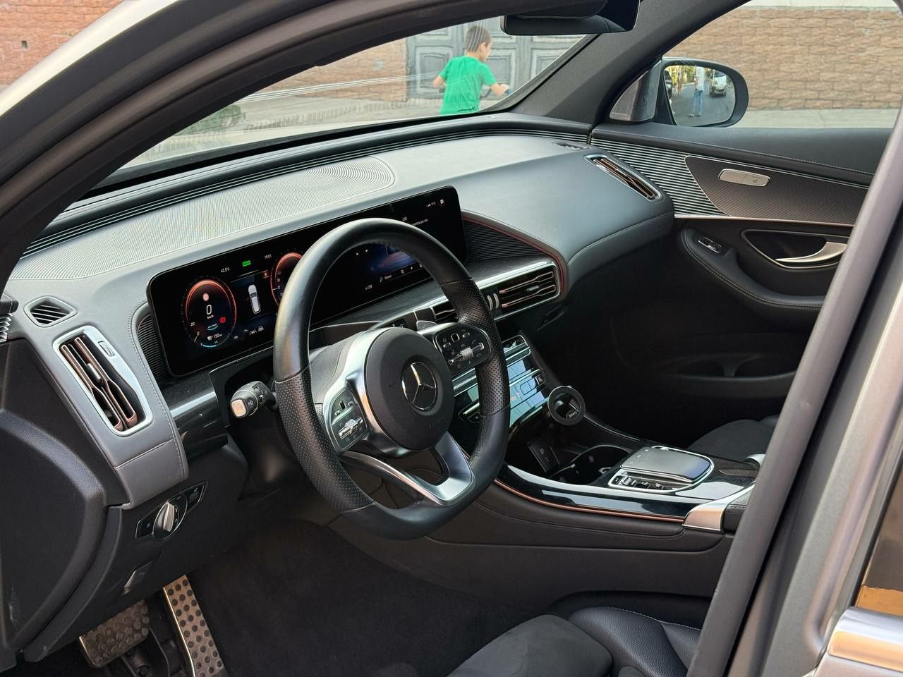 Mercedes-Benz EQC 400